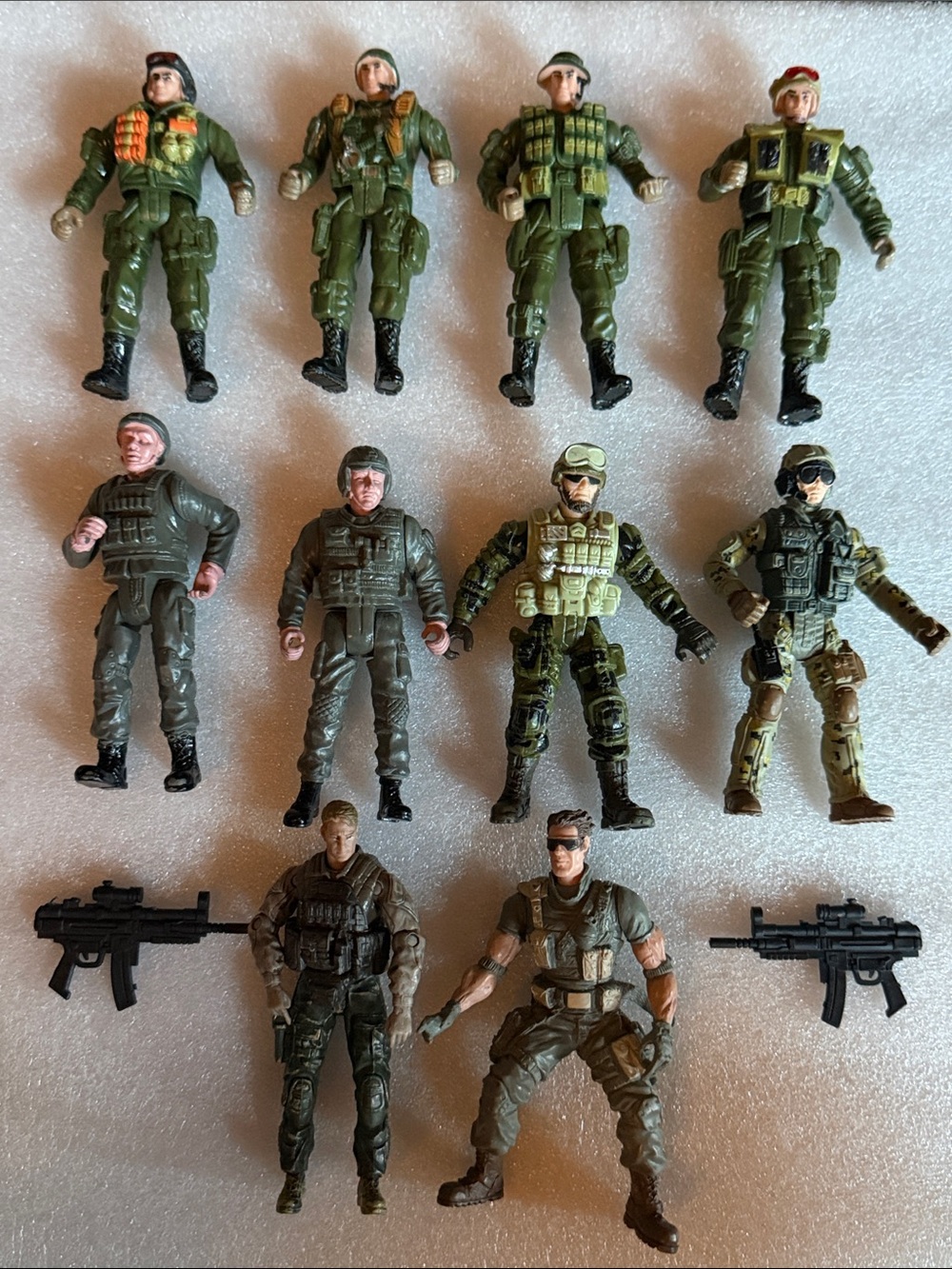 Assorted Military Combat Action Figures Toy Set - Green